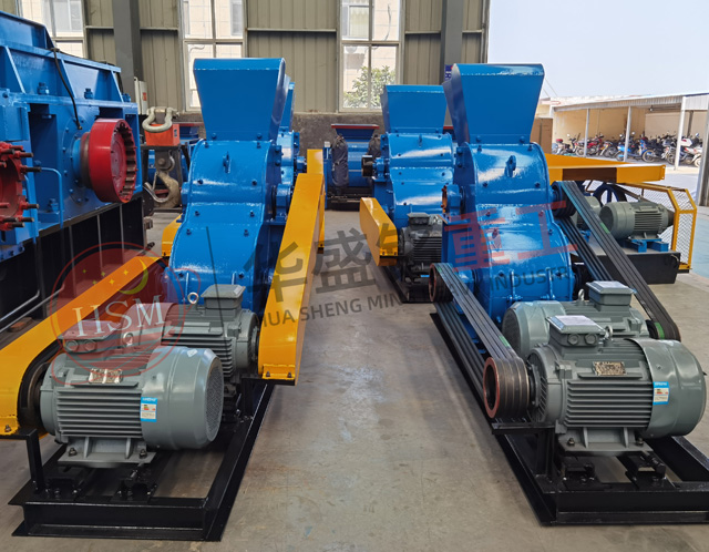 粉碎機(jī)用雙級(jí)無篩底，石頭、石灰、頁(yè)巖出料都均勻